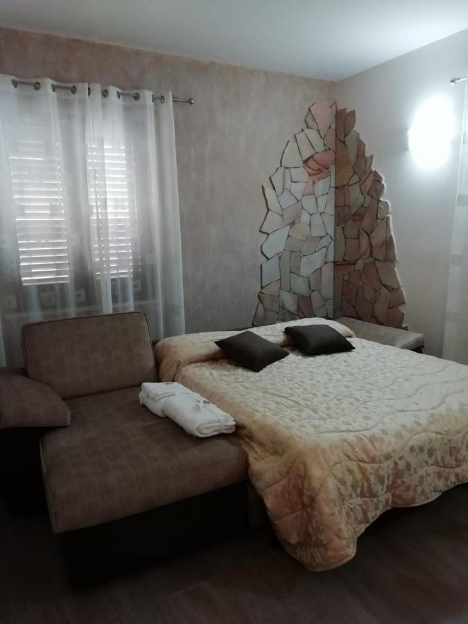 Stone House E Casa Vacanze Zia Rosina Montemaggiore Belsito Eksteriør billede